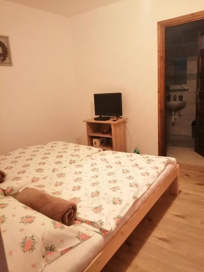 Hotel Cinege Vendeghaz Tolcsva Exteriér fotografie